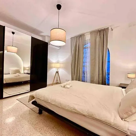 Villa Poolside Paradise Sea View *