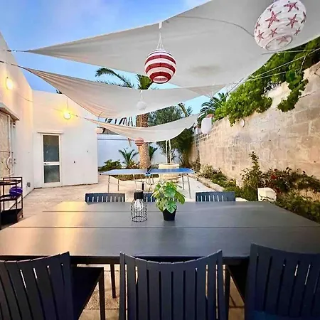 Villa Poolside Paradise Sea View