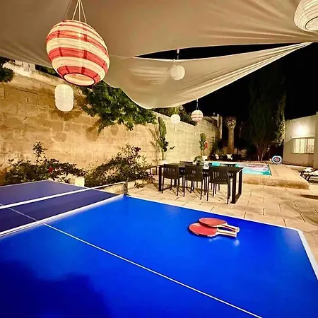 别墅 Poolside Paradise Sea View Is-Swieqi