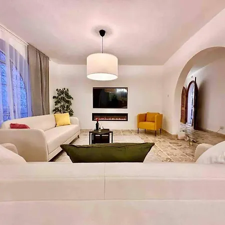 Villa Poolside Paradise Sea View Is-Swieqi